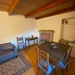 La Casa Gialla Rosazza, Biella *