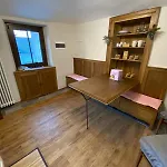 La Casa Gialla Rosazza, Biella Rossaza