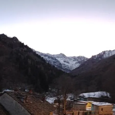 La Casa Gialla, Rosazza, Biella Holiday home Rossaza