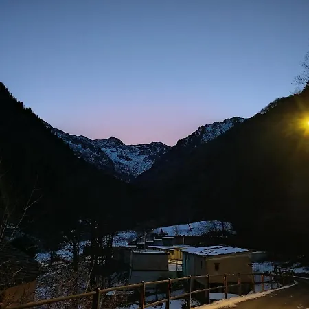 La Casa Gialla, Rosazza, Biella Holiday home Rossaza