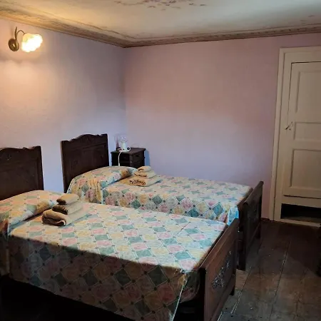 La Casa Gialla Rosazza, Biella Casa vacanze *