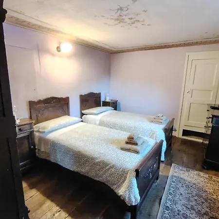 La Casa Gialla Rosazza, Biella Rossaza