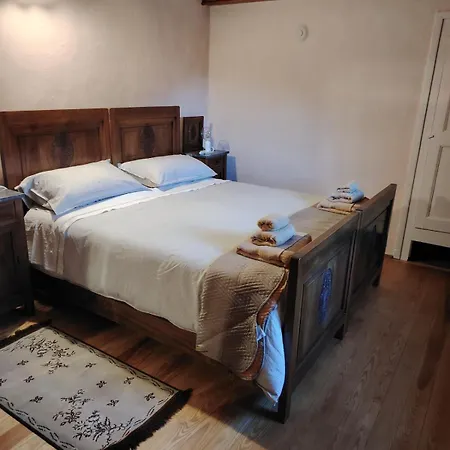 La Casa Gialla, Rosazza, Biella * Rossaza