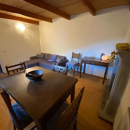 La Casa Gialla Rosazza, Biella Casa vacanze *