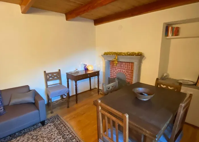 La Casa Gialla Rosazza, Biella *