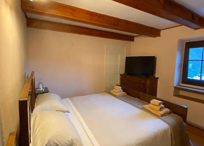 La Casa Gialla Rosazza, Biella *